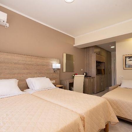 Diamanto Complex Hotell Sami  Exteriör bild